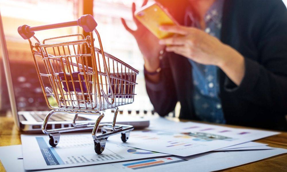 retail vs. ecommerce how are they different